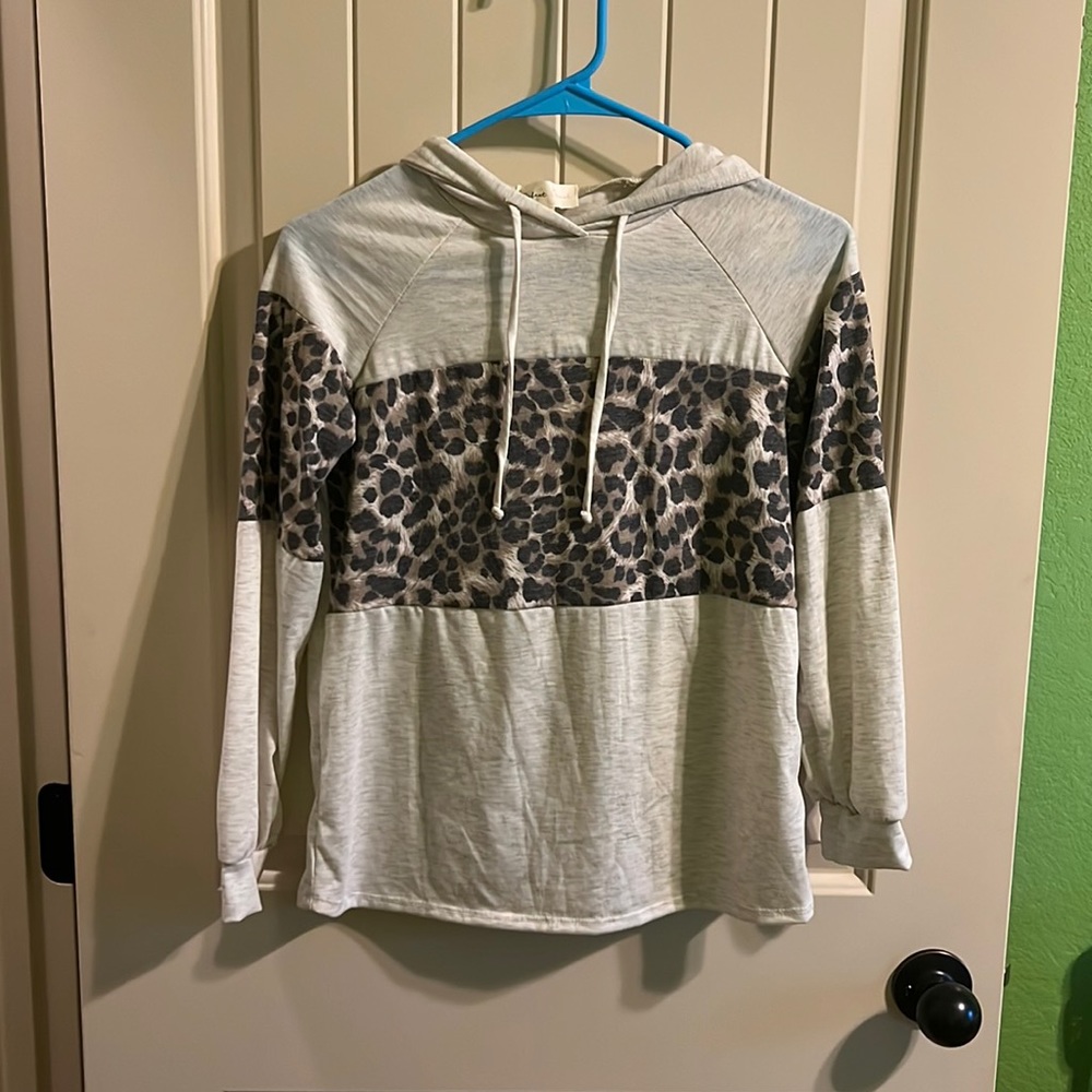 Perfect Peach Lightweight Hoodie Tee - YXL
